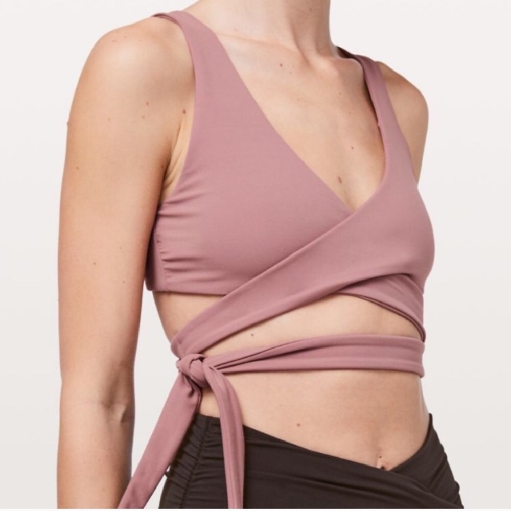(NWT) LULULEMON STILL YOUR MIND BRA ✨✨